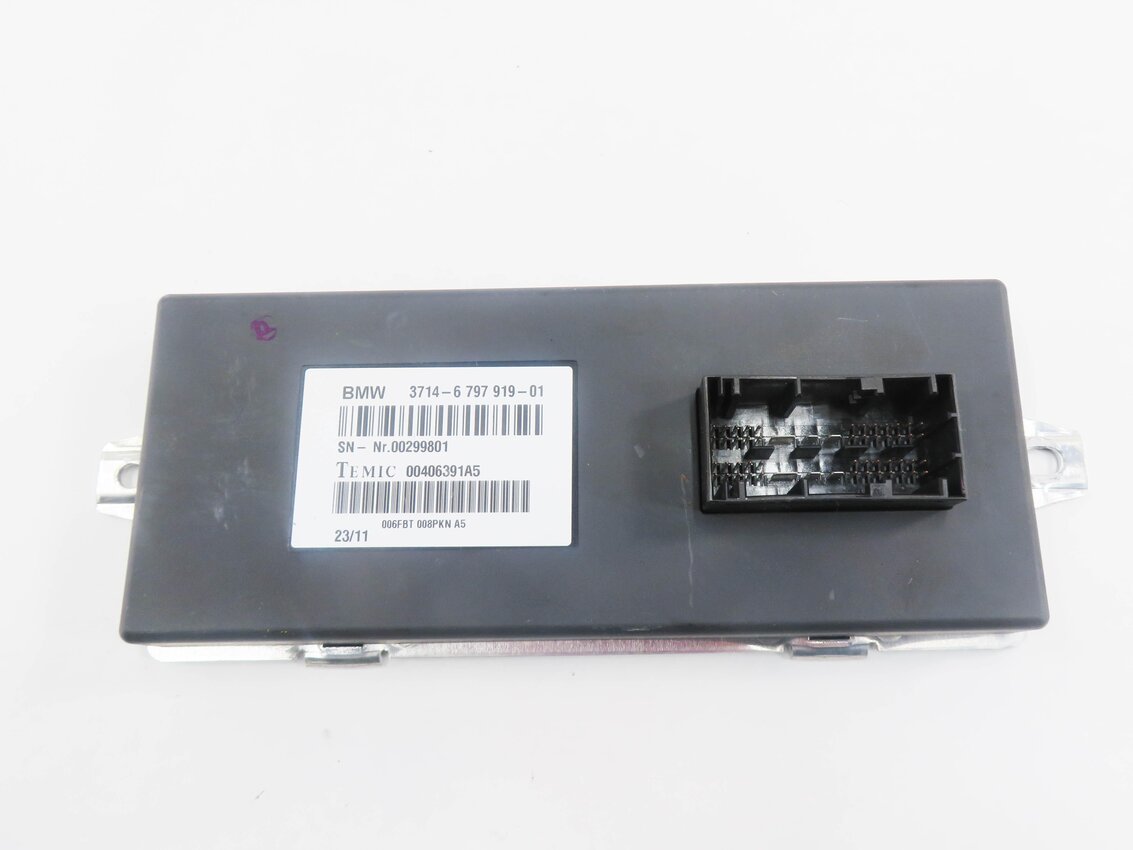 Thumbnail 2: 2012 BMW X5M ///M (E70) DYNAMIC DRIVE ADAPTIVE SUSPENSION CONTROL MODULE