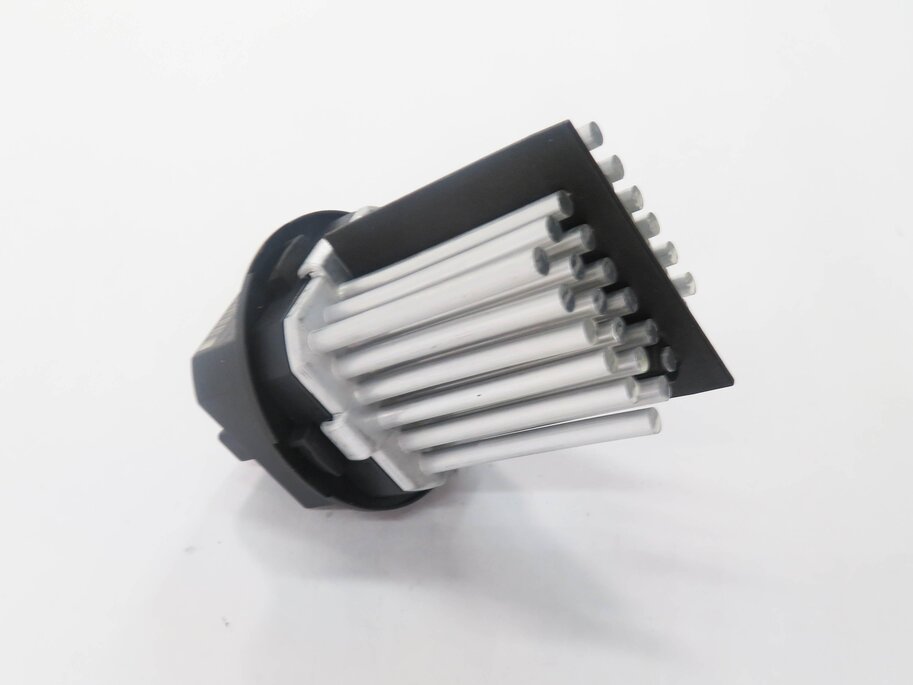 Thumbnail 3: 2012 BMW X5M ///M (E70) REAR HEATER A/C BLOWER FAN MOTOR SPEED RESISTOR