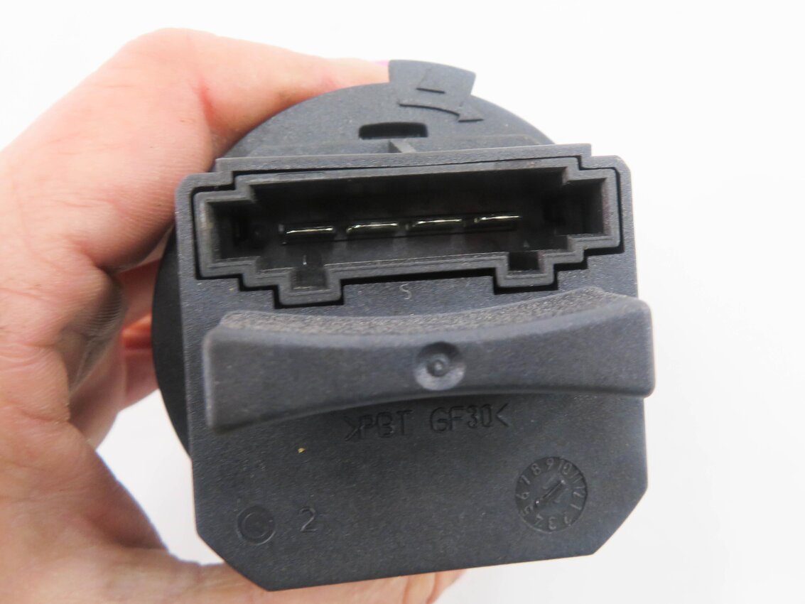 Thumbnail 6: 2012 BMW X5M ///M (E70) REAR HEATER A/C BLOWER FAN MOTOR SPEED RESISTOR