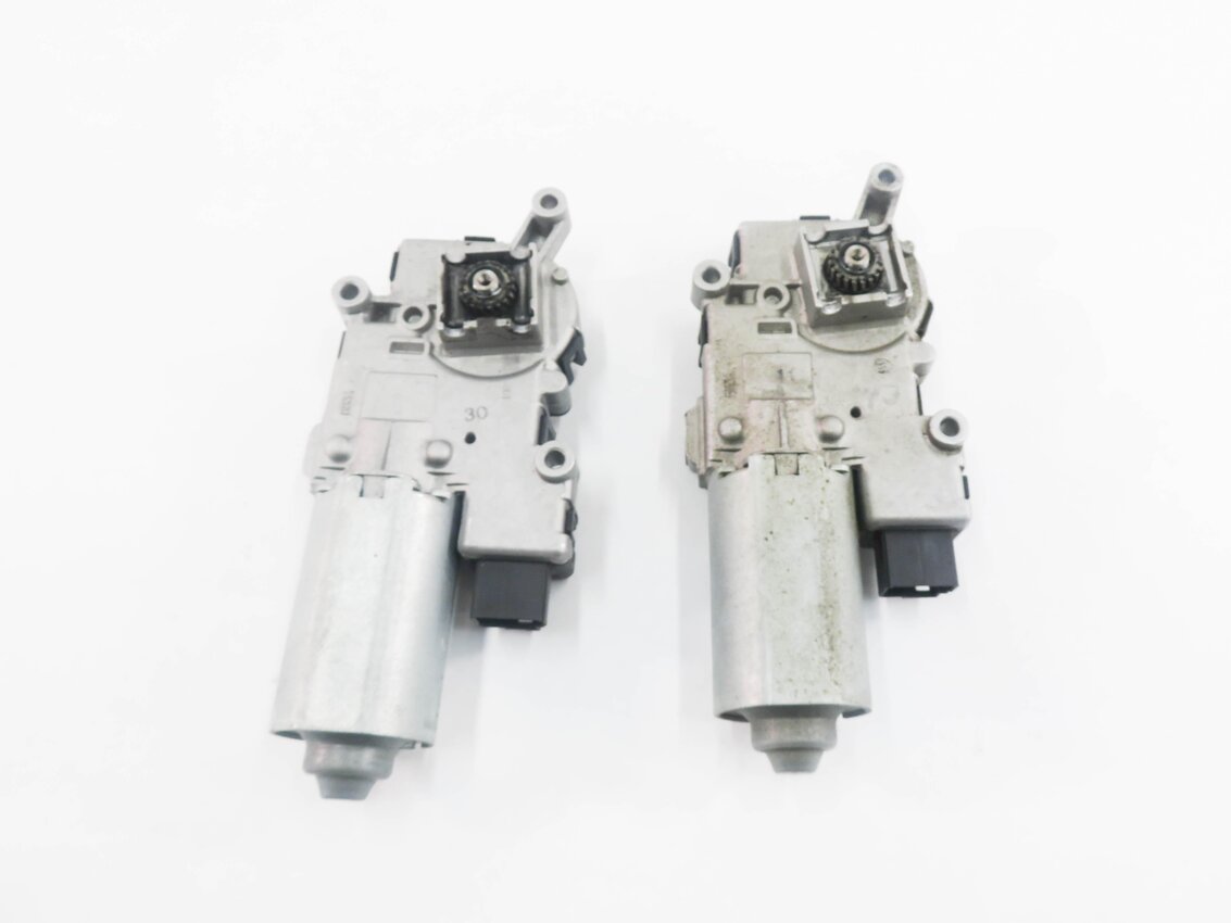Thumbnail 2: 2012 BMW X5M ///M (E70) PANORAMIC SUN ROOF SUNROOF MOTOR SET-2