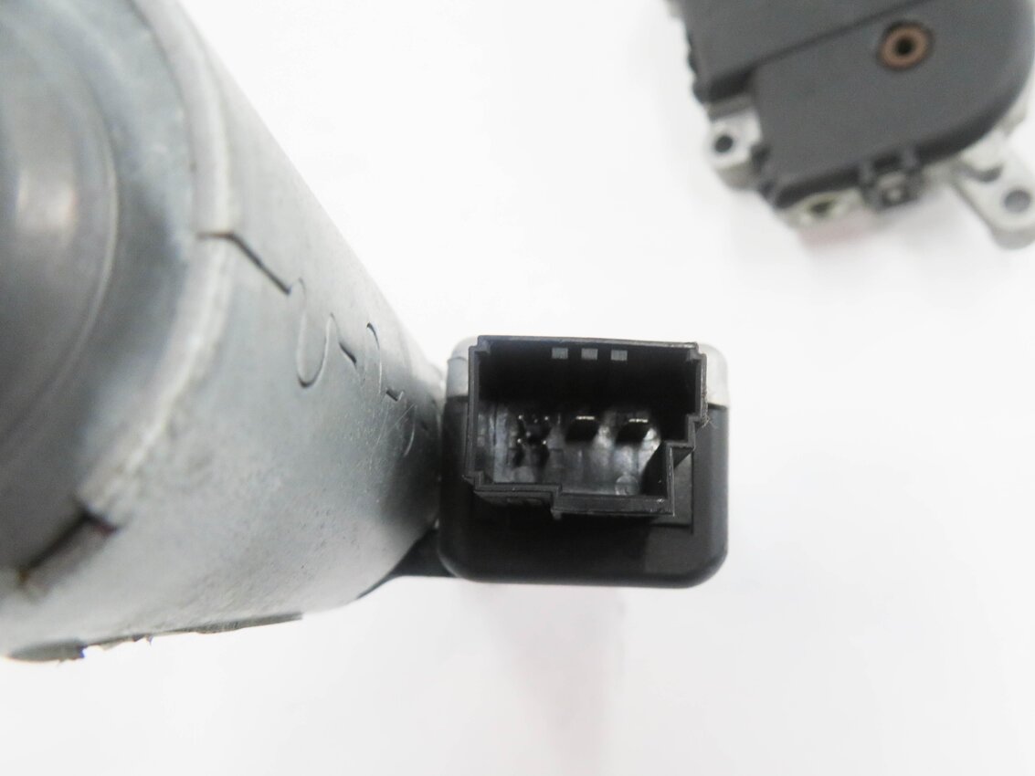 Thumbnail 6: 2012 BMW X5M ///M (E70) PANORAMIC SUN ROOF SUNROOF MOTOR SET-2