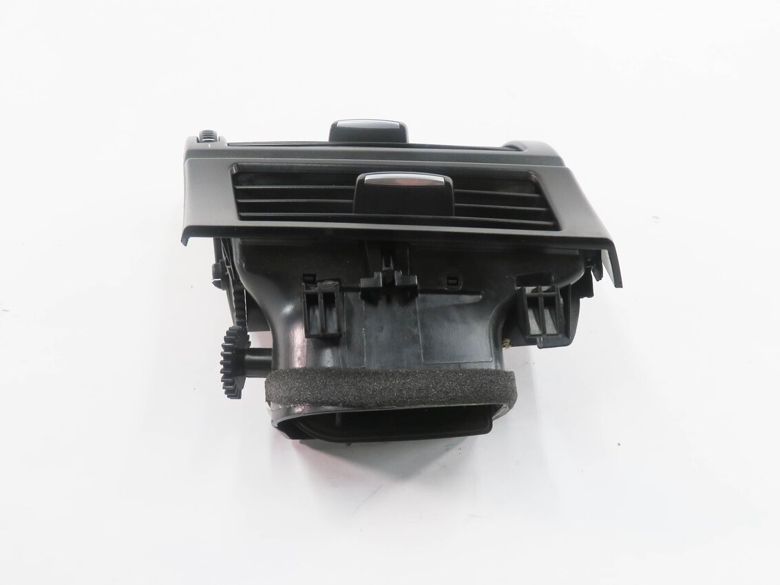Thumbnail 5: 2012 BMW X5M ///M (E70) LEFT DRIVER DASH HEATER A/C AIR VENT