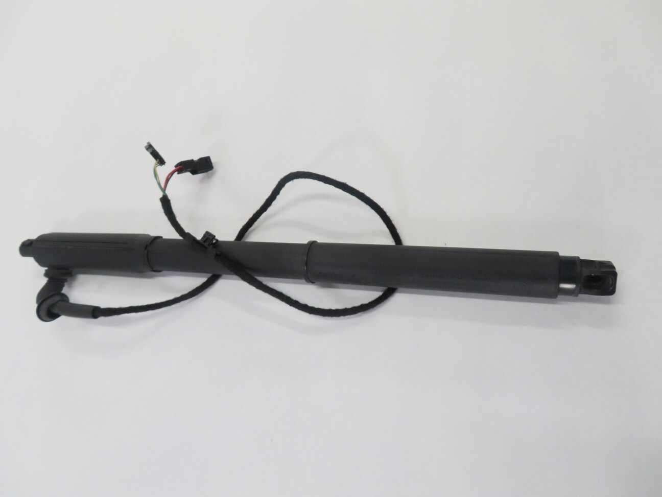 Thumbnail 5: 2012 BMW X5M ///M (E70) LEFT DRIVER REAR TRUNK SPINDLE DRIVE SHOCK STRUT