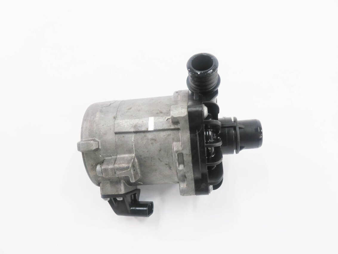Thumbnail 5: 2012 BMW X5M ///M (E70) 4.4L S63 TWIN TURBO ENGINE - AUX AUXILIARY WATER PUMP
