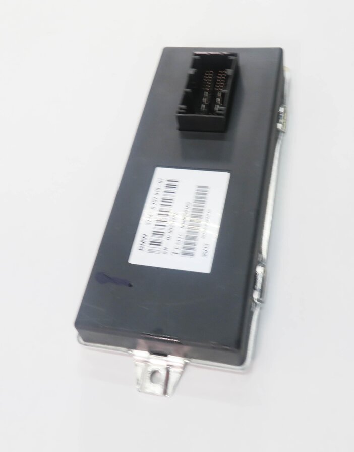 Thumbnail 3: 2008-2009 BMW X6 (E71) DYNAMIC DRIVE SUSPENSION CONTROL MODULE