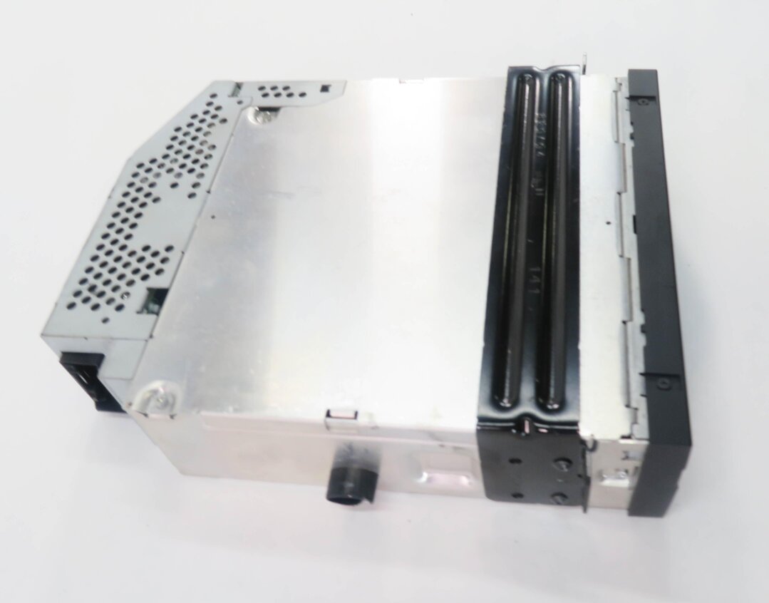 Thumbnail 4: 2008-2010 BMW 750i X5 X6 Z4 (F01 E70 E71 E89) VIDEO PLAYER 6-DISC DVD CHANGER
