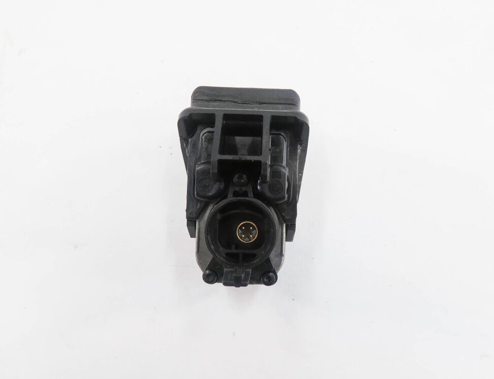 Thumbnail 7: 2009-2018 BMW 2 / 3 / 4 / 5 / 7 / M5 / X3 / X5 / X6 SERIES BACKUP REVERSE CAMERA