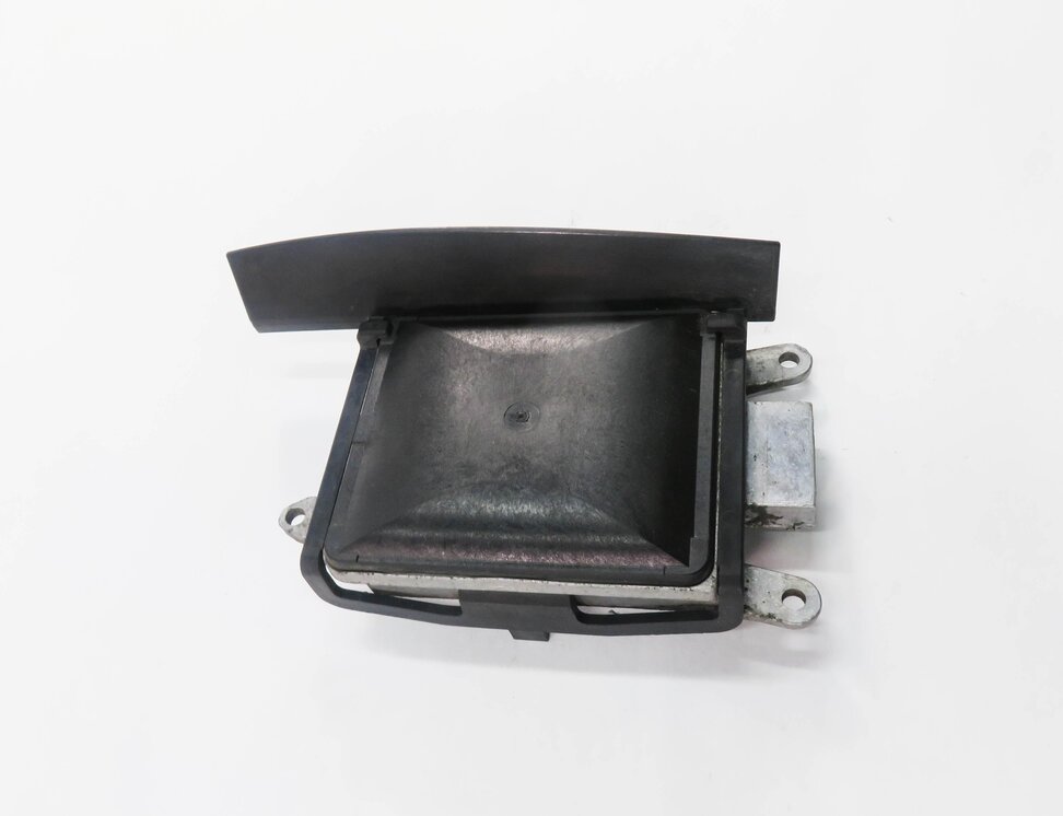 Thumbnail 3: 2011 BMW 550i (F10) LEFT REAR LANE DEPARTURE WARNING SENSOR MODULE (SLAVE)