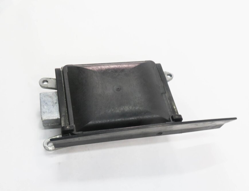 Thumbnail 4: 2011 BMW 550i (F10) LEFT REAR LANE DEPARTURE WARNING SENSOR MODULE (SLAVE)