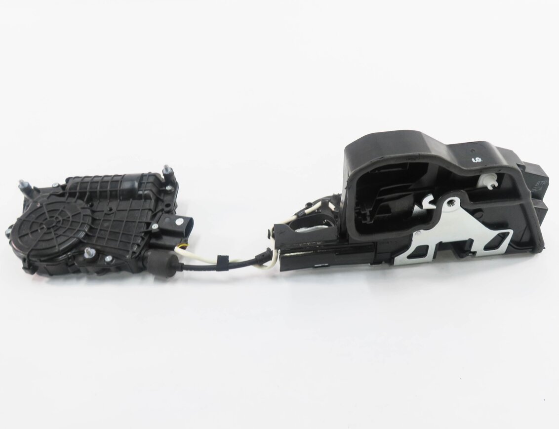 Thumbnail 5: 10-16 BMW 528i 535i 550i 750i 760i (F01 F10) RIGHT FRONT DOOR LATCH (SOFT CLOSE)