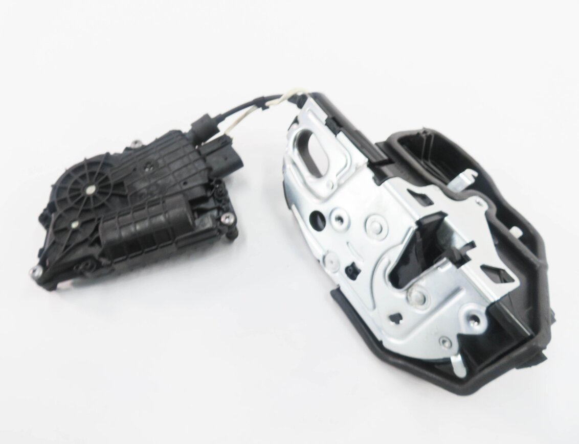 Thumbnail 6: 10-16 BMW 528i 535i 550i 750i 760i (F01 F10) RIGHT FRONT DOOR LATCH (SOFT CLOSE)