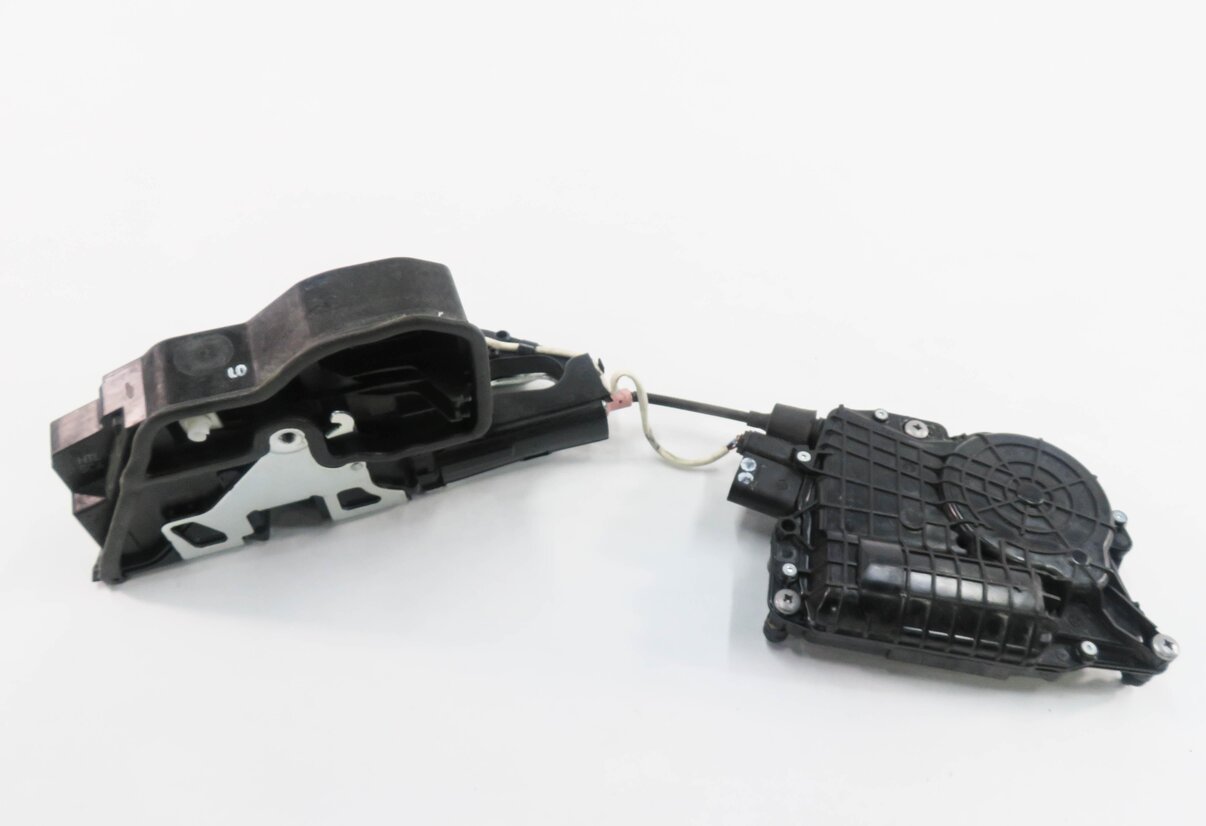 Thumbnail 5: 2011-2016 BMW 528i 535i 550i M5 (F10) LEFT REAR DOOR LOCK LATCH (SOFT CLOSE)