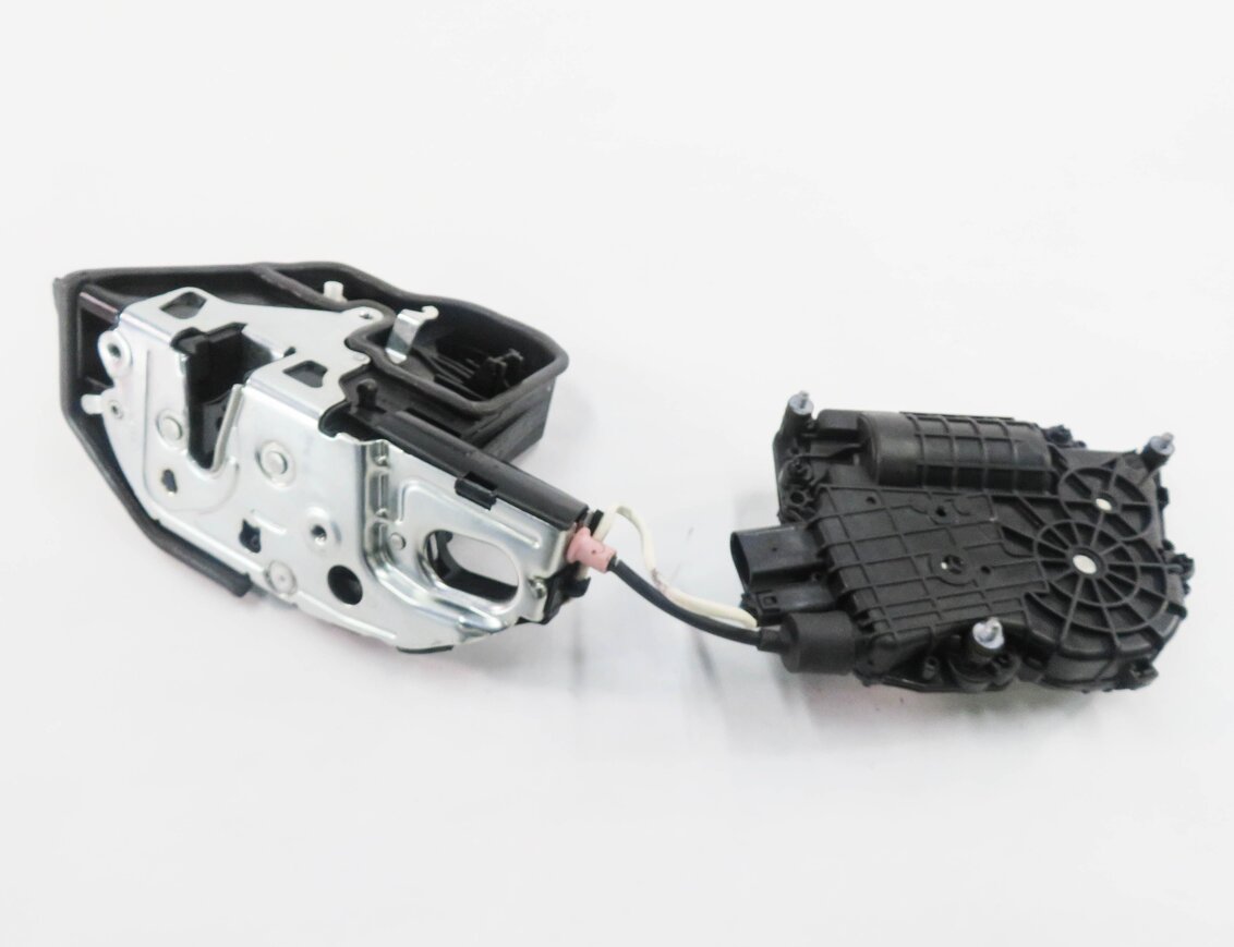 Thumbnail 6: 2011-2016 BMW 528i 535i 550i M5 (F10) LEFT REAR DOOR LOCK LATCH (SOFT CLOSE)