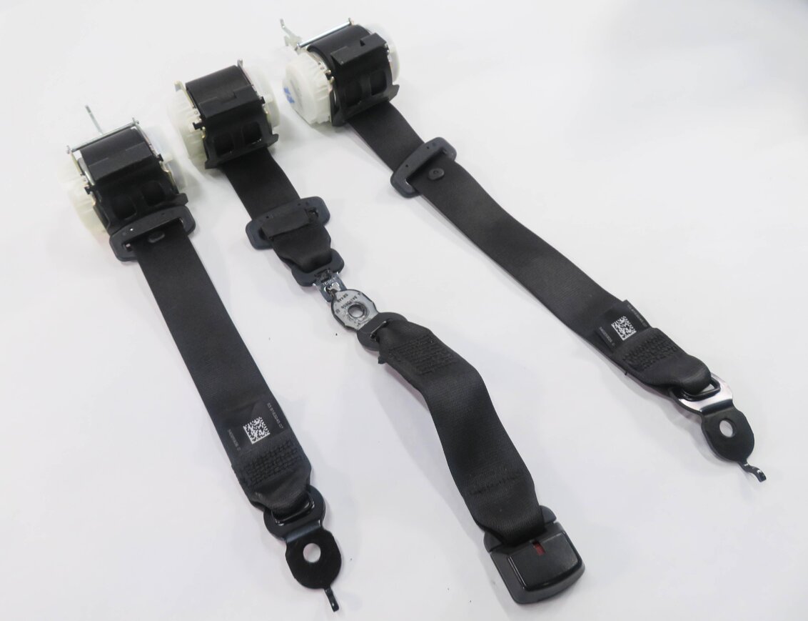 2011 BMW 550i (F10) REAR SEAT SEATBELT RETRACTOR SET-3 (BLACK)