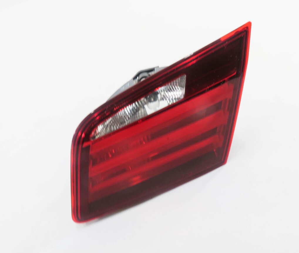 2011-2013 BMW 528i 535i 550i M5 (F10) RIGHT REAR TRUNK LID TAILLIGHT LIGHT LAMP