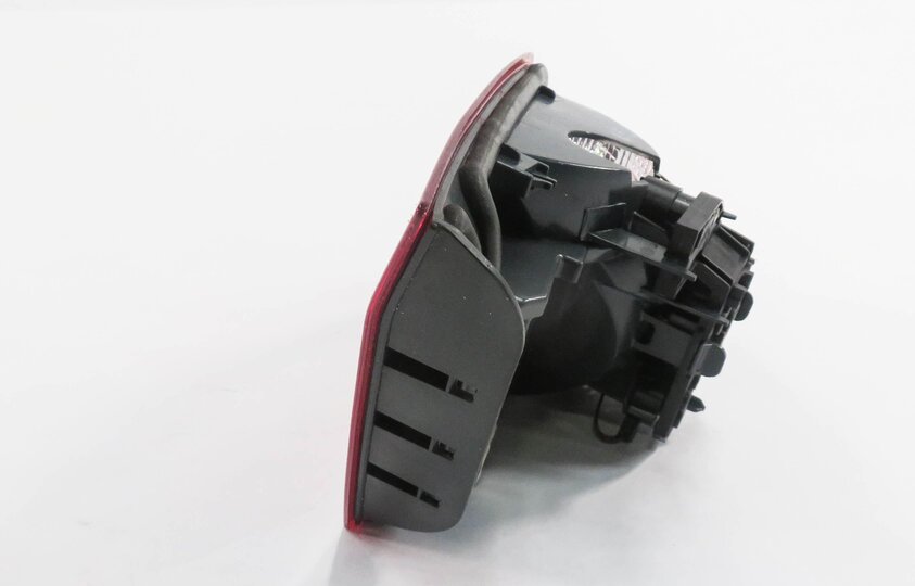 Thumbnail 3: 2011-2013 BMW 528i 535i 550i M5 (F10) RIGHT REAR TRUNK LID TAILLIGHT LIGHT LAMP