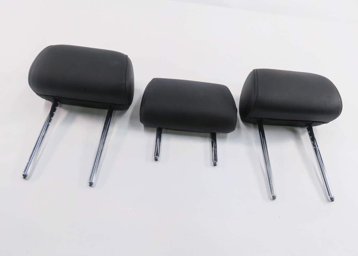 Thumbnail 2: 2011 BMW 550i (F10) REAR SEAT HEADREST SET-3 (BLACK DAKOTA LEATHER)