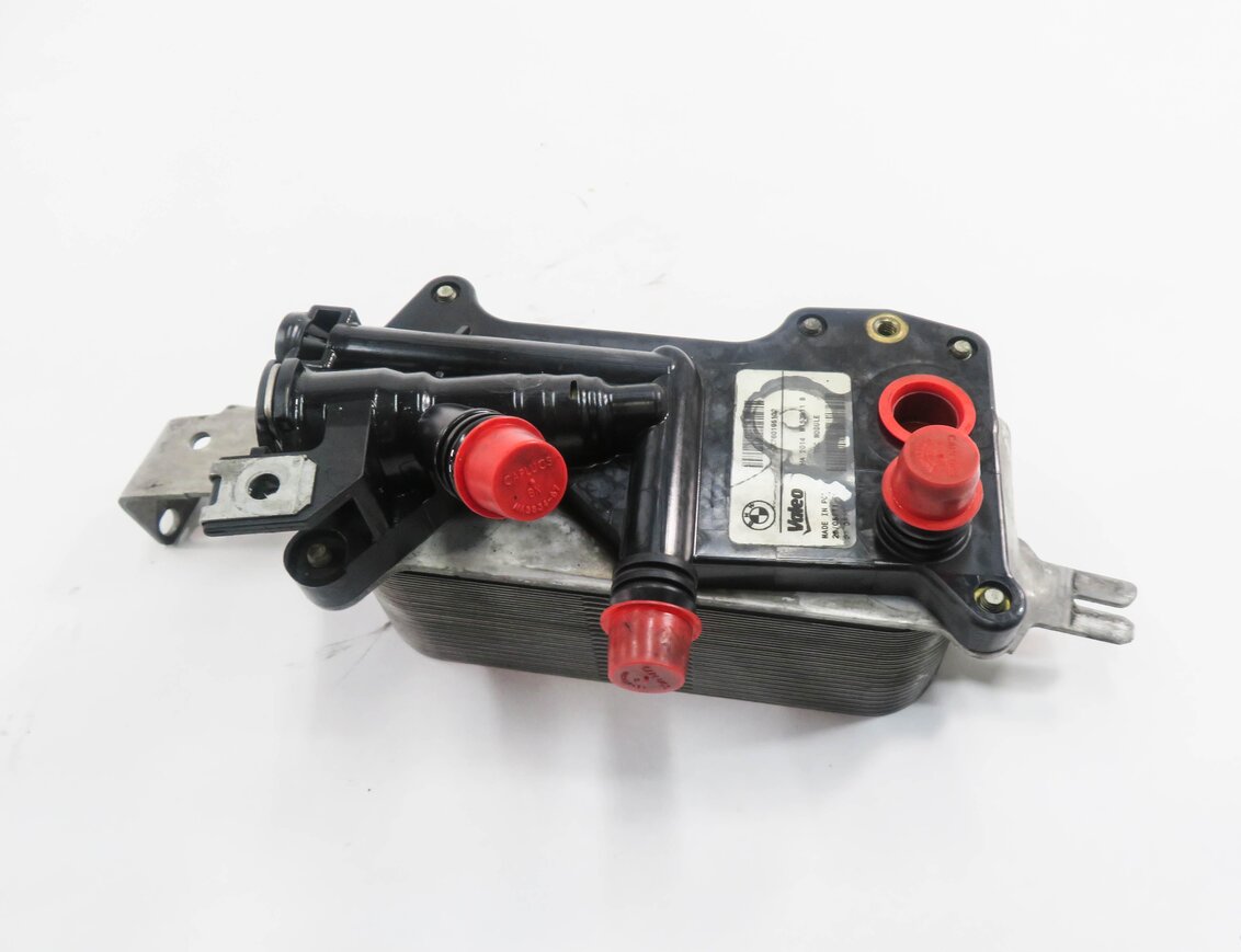 Thumbnail 2: 10-19 BMW 528i 550i 550iGT 650i (F06 F07 F10) 4.4L V8 - TRANSMISSION OIL COOLER