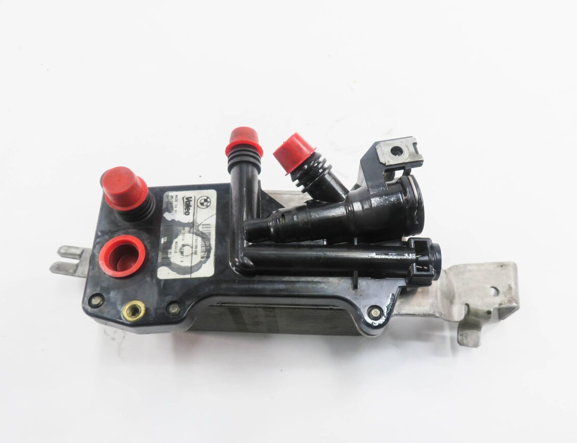 Thumbnail 5: 10-19 BMW 528i 550i 550iGT 650i (F06 F07 F10) 4.4L V8 - TRANSMISSION OIL COOLER