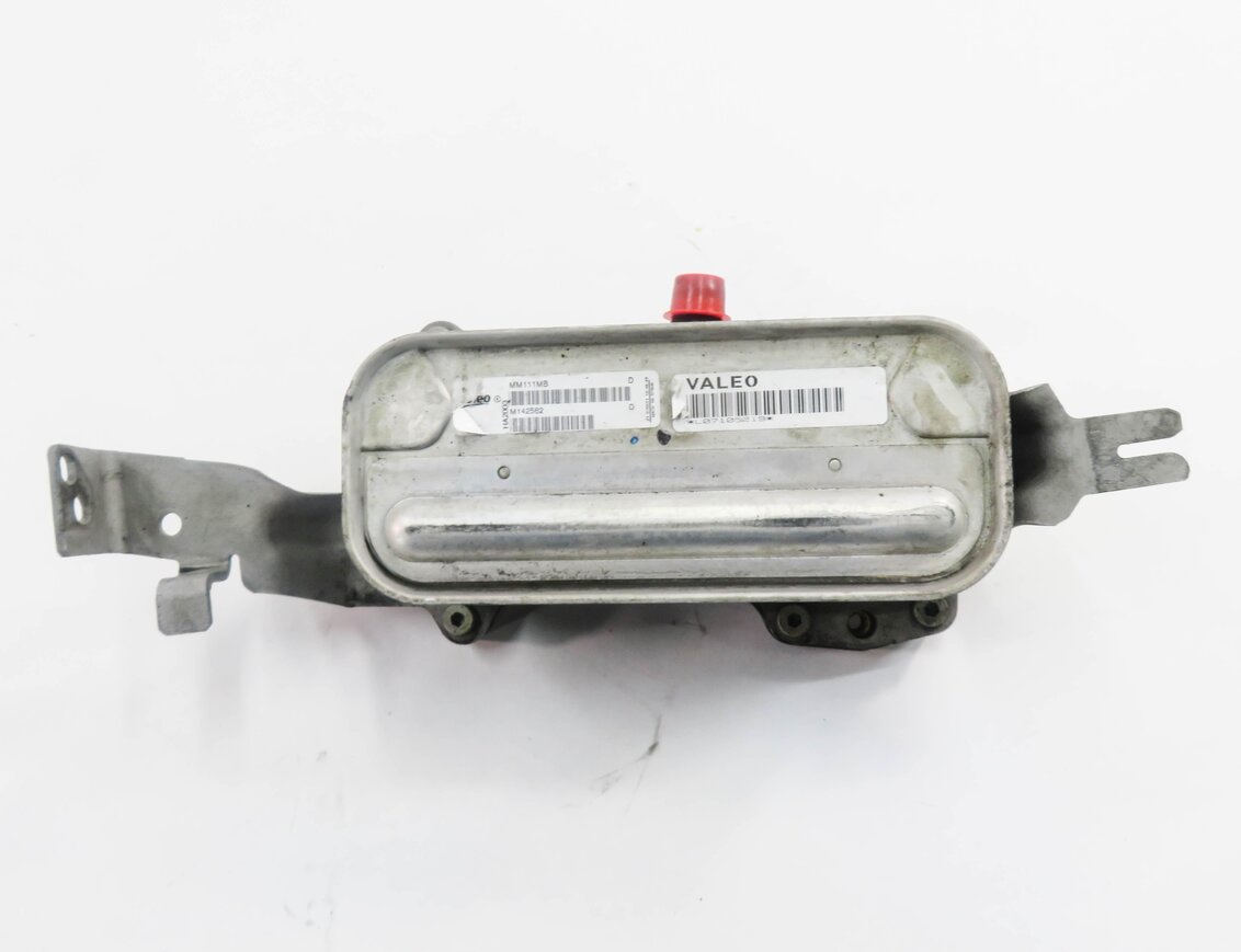 Thumbnail 6: 10-19 BMW 528i 550i 550iGT 650i (F06 F07 F10) 4.4L V8 - TRANSMISSION OIL COOLER
