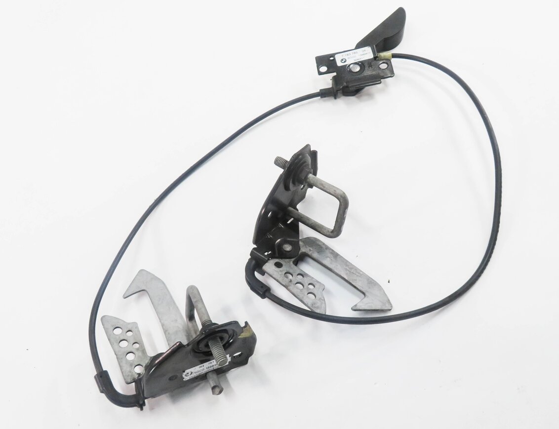 2011 BMW 550i (F10) FRONT LEFT & RIGHT UPPER HOOD SAFETY LATCH SET-2 w/ CABLE