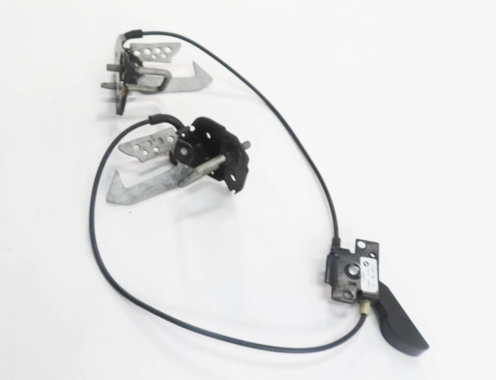 Thumbnail 4: 2011 BMW 550i (F10) FRONT LEFT & RIGHT UPPER HOOD SAFETY LATCH SET-2 w/ CABLE