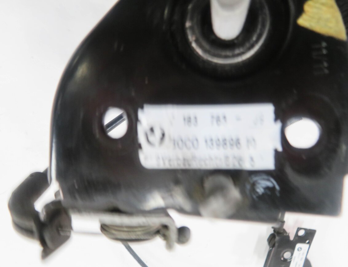 Thumbnail 8: 2011 BMW 550i (F10) FRONT LEFT & RIGHT UPPER HOOD SAFETY LATCH SET-2 w/ CABLE