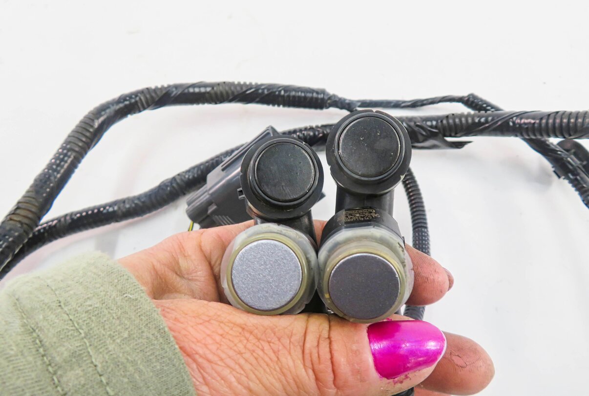 Thumbnail 7: 2012 LAND ROVER LR4 - FRONT PDC PARK DISTANCE SENSOR SET w/ HARNESS (GRAY 949)