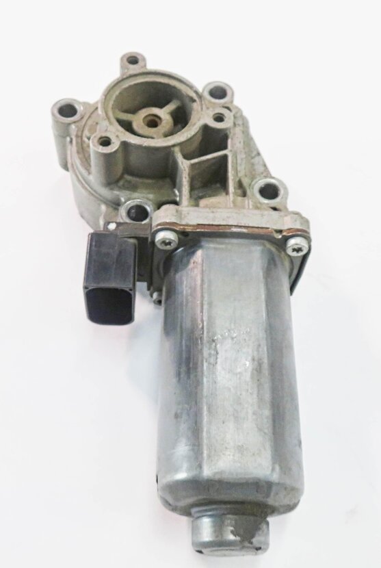 Thumbnail 2: 05-16 RANGE ROVER SPORT (L320 L322) LR3 LR4 TRANSFER CASE ELECTRIC SHIFT MOTOR