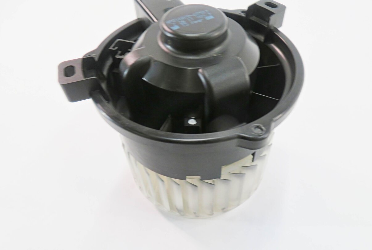 Thumbnail 6: 2005-2016 LAND ROVER LR3 LR4 - REAR HEATER A/C BLOWER FAN MOTOR