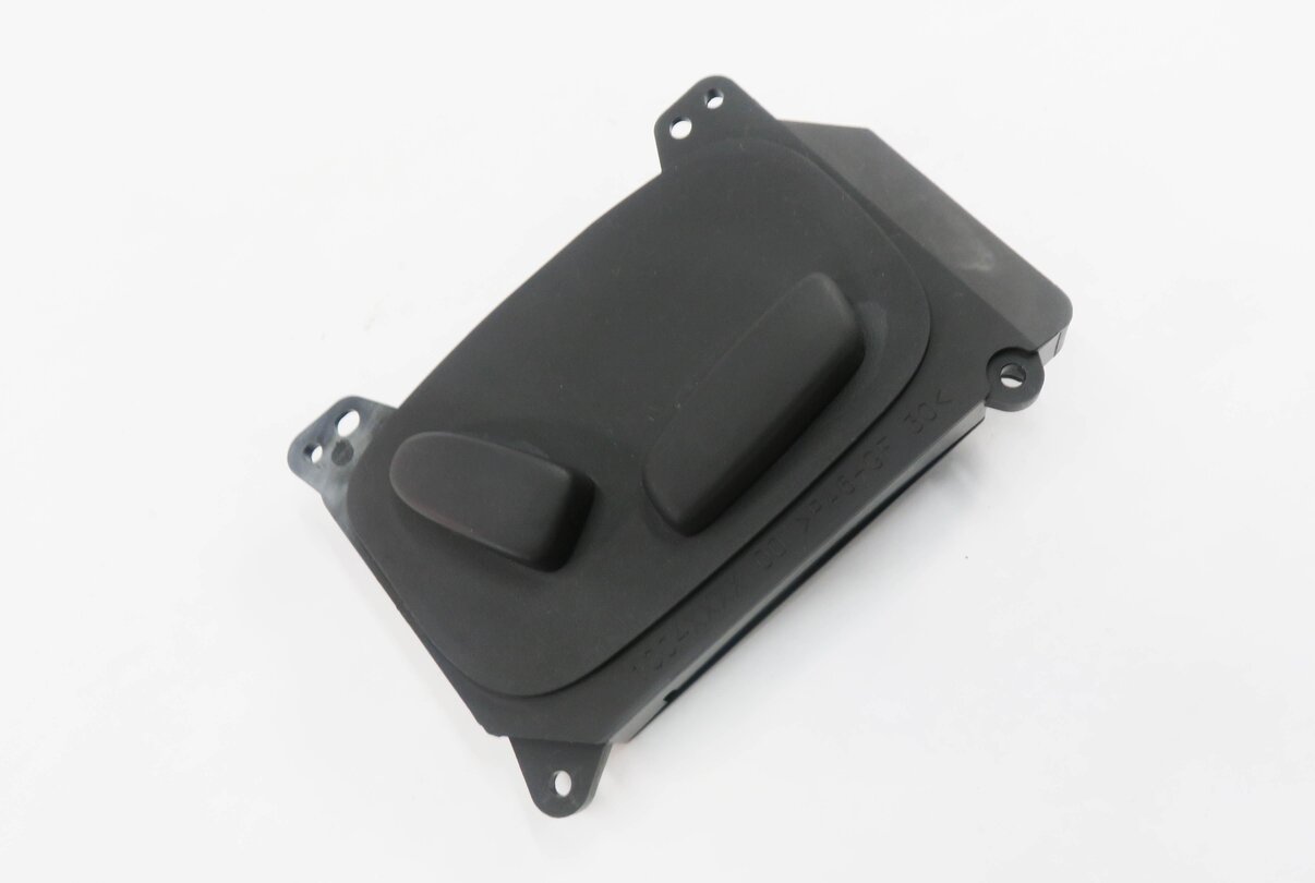 2012 LAND ROVER LR4 - RIGHT FRONT PASSENGER POWER SEAT ADJUSTMENT SWITCH