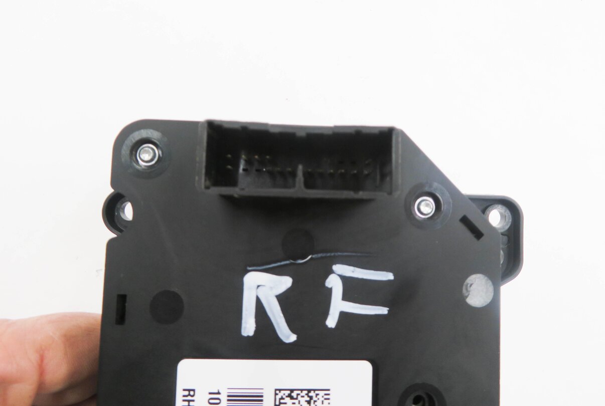 Thumbnail 6: 2012 LAND ROVER LR4 - RIGHT FRONT PASSENGER POWER SEAT ADJUSTMENT SWITCH