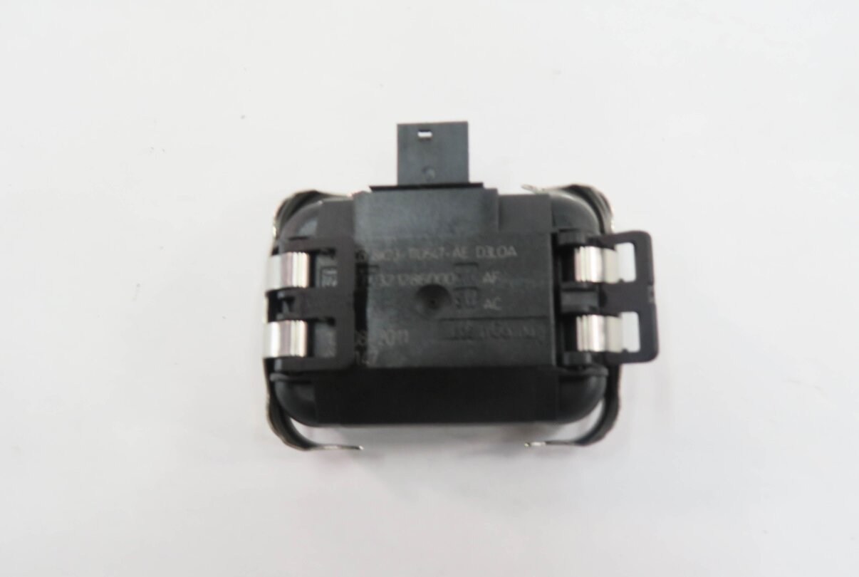 Thumbnail 4: 10-16 RANGE ROVER SPORT LR2 LR4 (L320 L322) WATER RAIN WINDSHIELD WIPER SENSOR