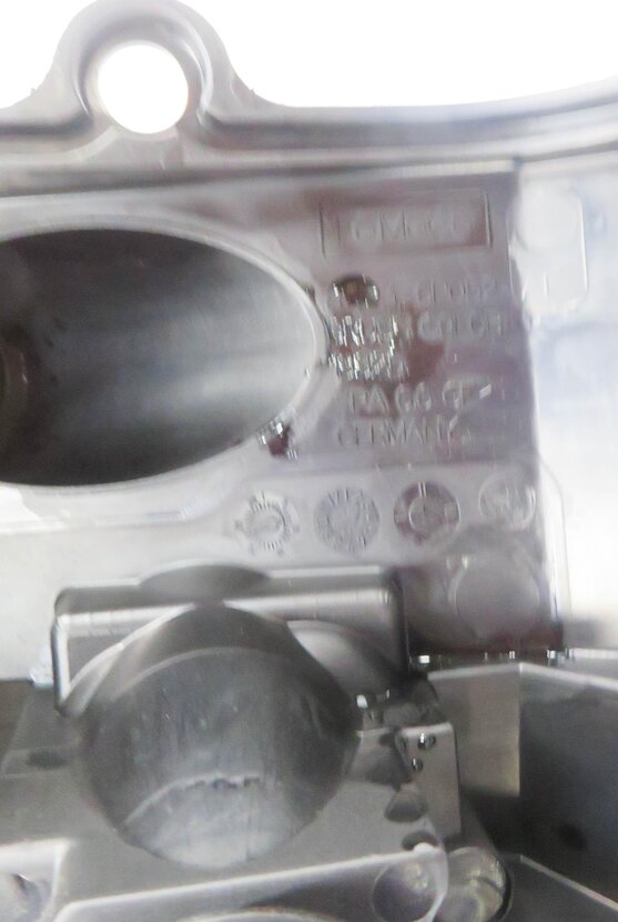Thumbnail 7: 2010-2018 RANGE ROVER / SPORT (L320 L322 L494 L405) 5.0L V8 LEFT VALVE COVER