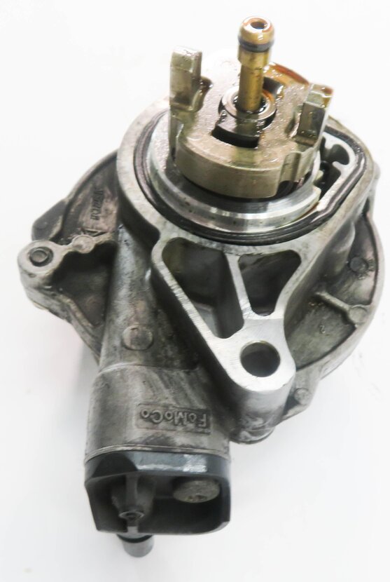 Thumbnail 3: 2010-2019 RANGE ROVER SPORT LR4 JAGUAR XE XF XK - 3.0L / 5.0L BRAKE VACUUM PUMP