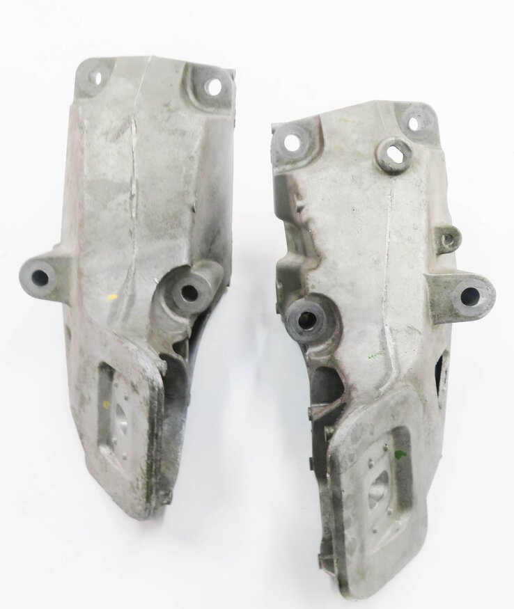 Thumbnail 5: 2012 LAND ROVER LR4 - 5.0L AJ133 V8 ENGINE LEFT & RIGHT MOTOR MOUNT BRACKET SET