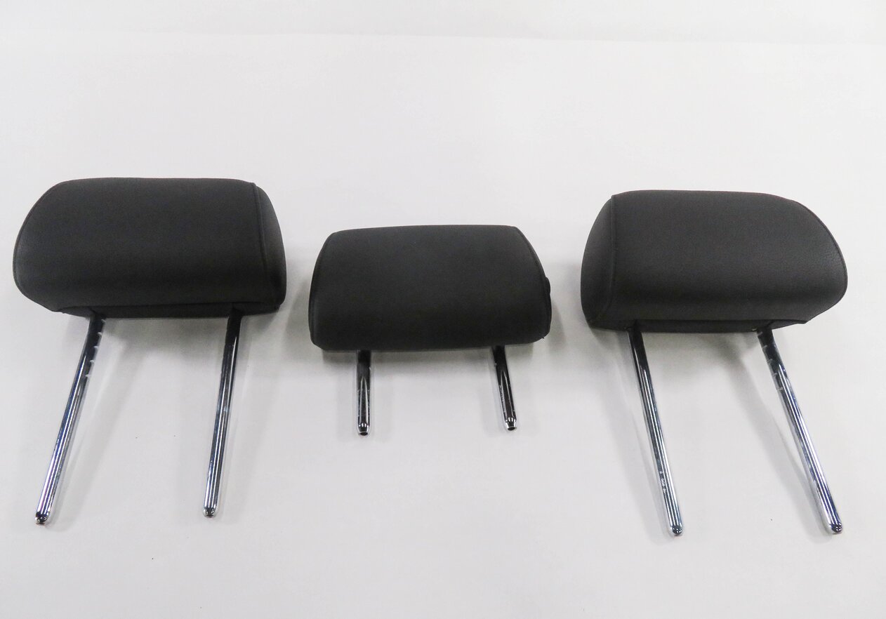 Thumbnail 2: 2014 BMW 535i (F10) REAR SEAT HEADREST SET-3 (BLACK DAKOTA LEATHER SW)