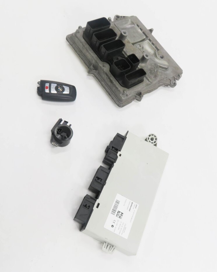 Thumbnail 4: 14-17 BMW 535iGT 535i 740i X3 X4 - 3.0L N55 ENGINE DME CAS-4 MODULE & KEY SET