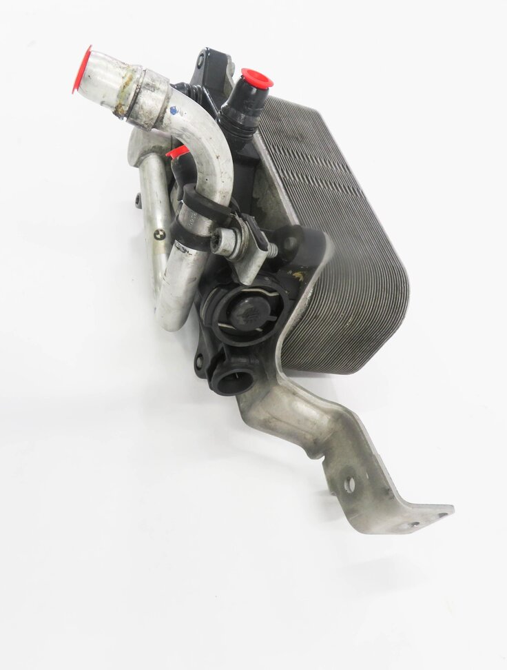 Thumbnail 4: 10-19 BMW 528i 550i 550iGT 650i (F06 F07 F10) 4.4L V8 - TRANSMISSION OIL COOLER