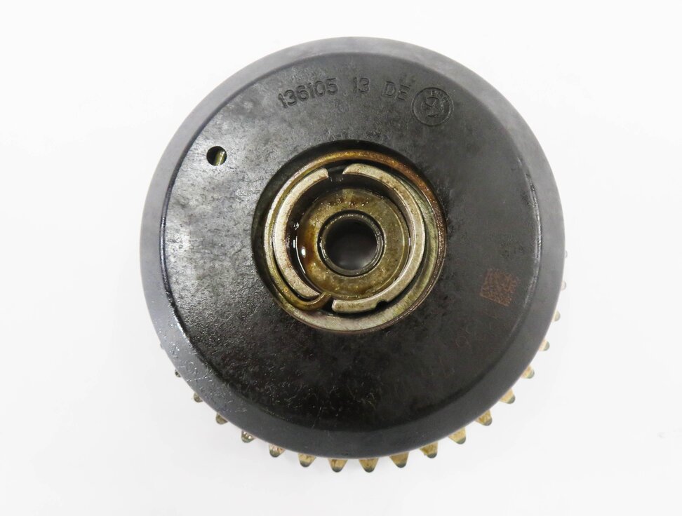 Thumbnail 5: 2013 BMW 550iGT (F07) 4.4L N63B TWIN TURBO ENGINE - INTAKE CAMSHAFT TIMING GEAR