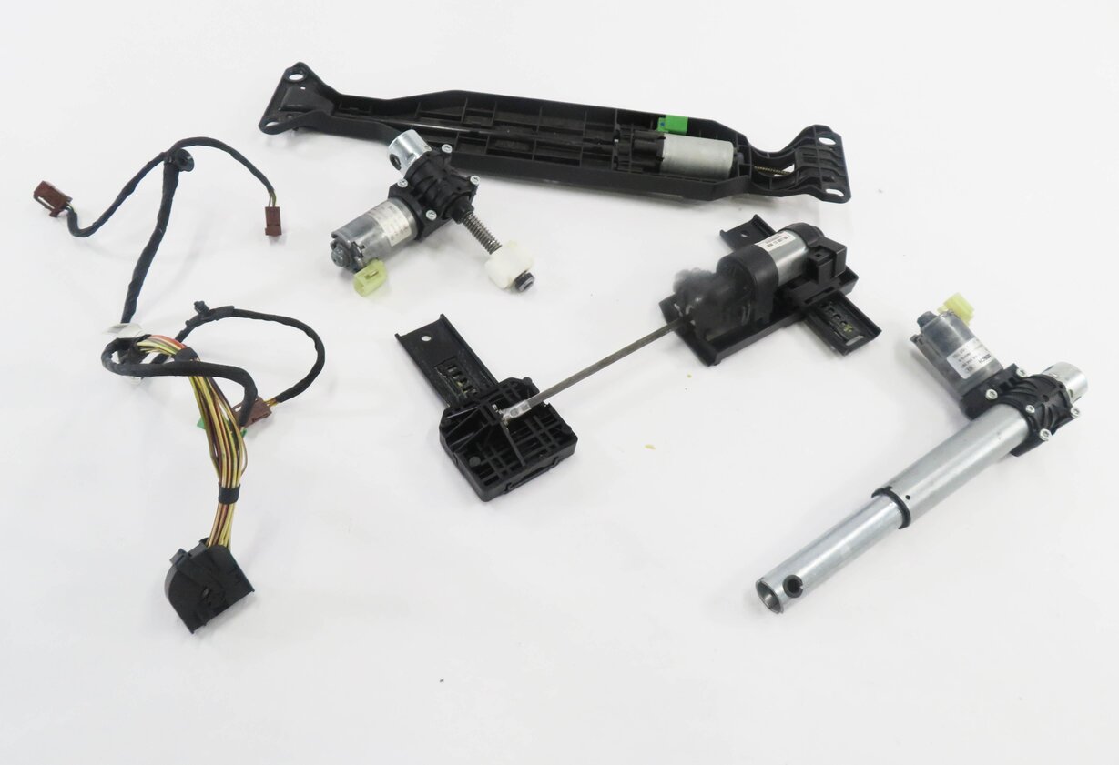 Thumbnail 2: 2013 BMW 550iGT (F07) RIGHT FRONT PASSENGER POWER SEAT ADJUSTMENT MOTOR SET-5
