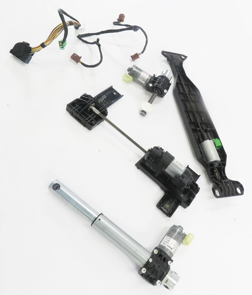 Thumbnail 4: 2013 BMW 550iGT (F07) RIGHT FRONT PASSENGER POWER SEAT ADJUSTMENT MOTOR SET-5