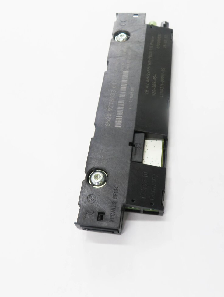 Thumbnail 3: 2013 BMW 550iGT (F07) RADIO STEREO DIVERSITY ANTENNA BOOSTER MODULE