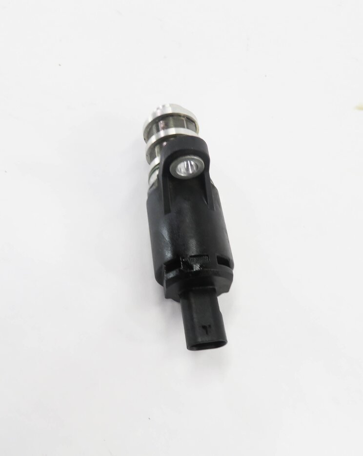 Thumbnail 2: 2013 BMW 550iGT (F07) 4.4L N63B TWIN TURBO ENGINE - OIL PRESSURE SOLENOID SENSOR