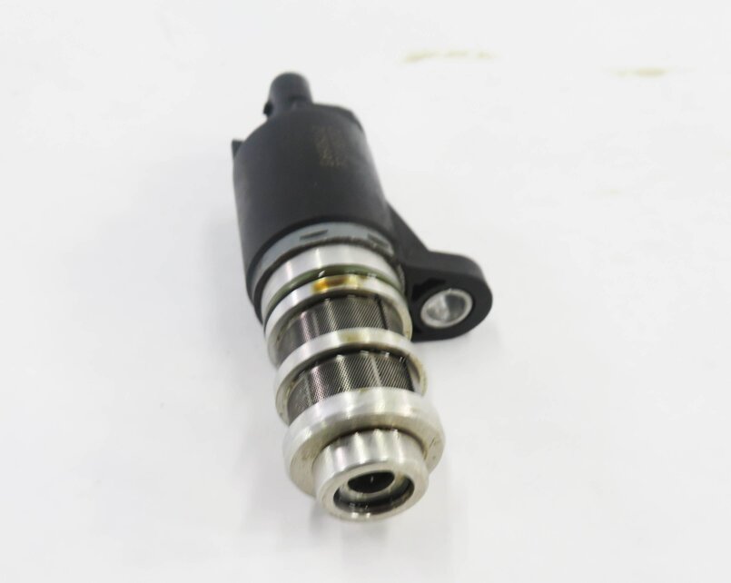 Thumbnail 5: 2013 BMW 550iGT (F07) 4.4L N63B TWIN TURBO ENGINE - OIL PRESSURE SOLENOID SENSOR