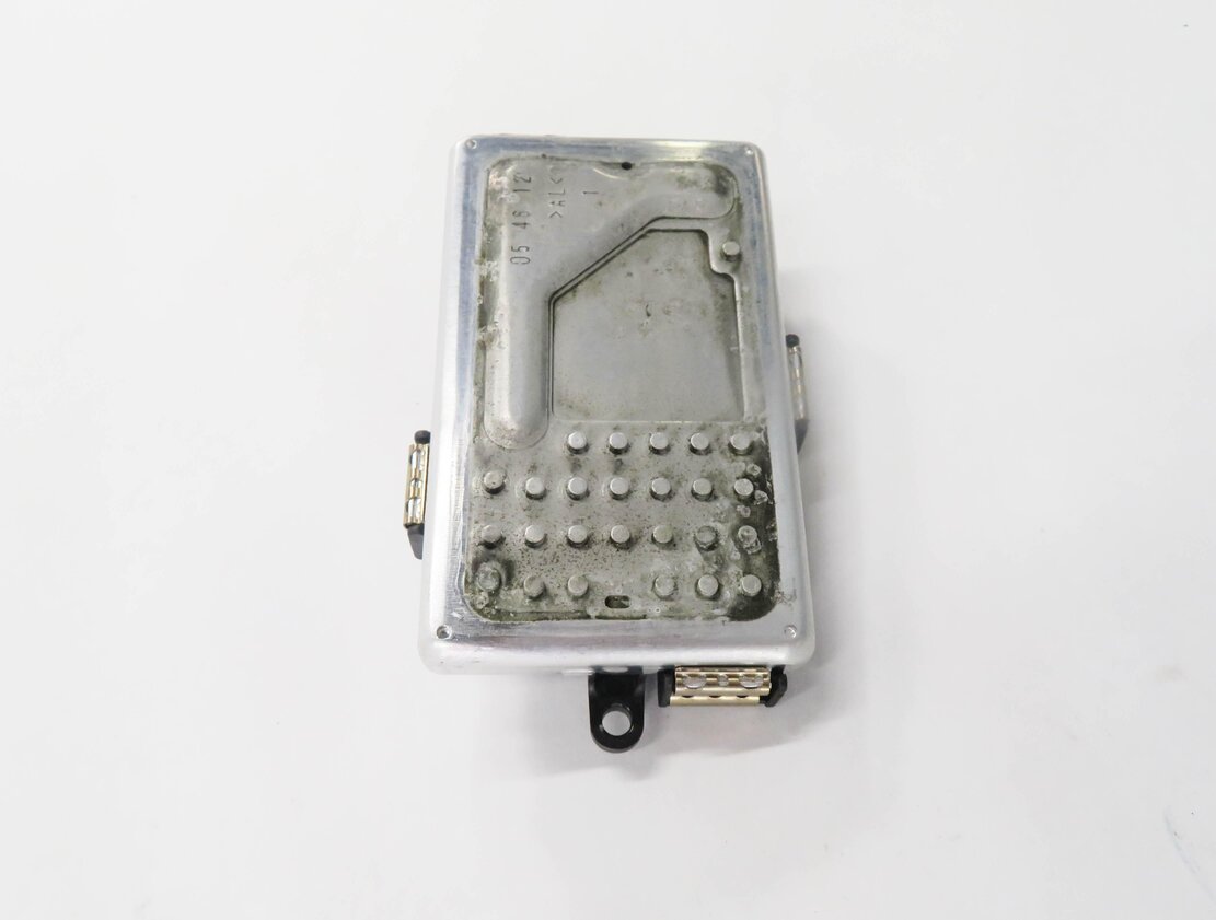 Thumbnail 3: 2013 BMW 550iGT (F07) FRONT HEATER A/C BLOWER FAN MOTOR SPEED RESISTOR