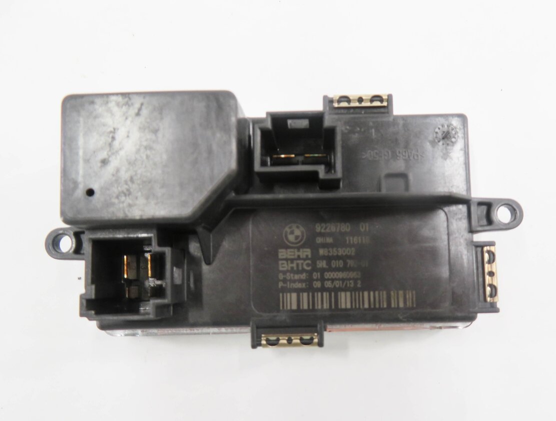 Thumbnail 5: 2013 BMW 550iGT (F07) FRONT HEATER A/C BLOWER FAN MOTOR SPEED RESISTOR