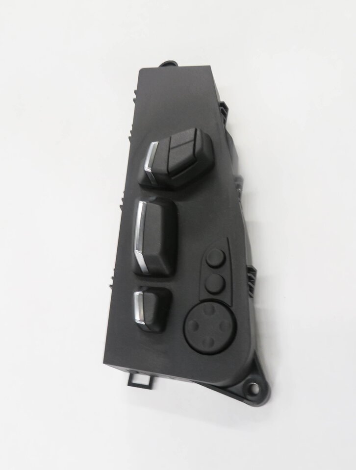 Thumbnail 3: 2013 BMW 550iGT (F07) RIGHT FRONT PASSENGER POWER SEAT ADJUSTMENT SWITCH