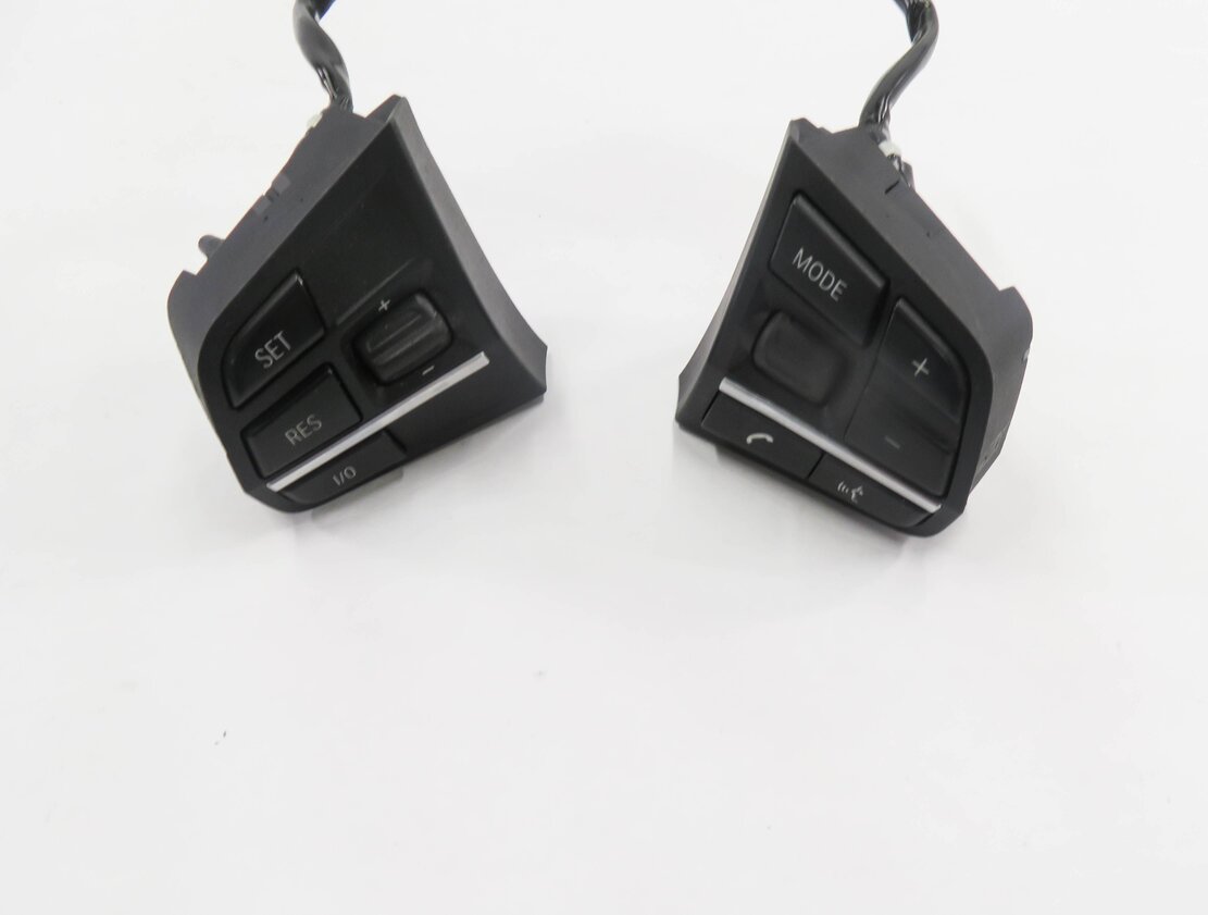 Thumbnail 2: 2013 BMW 550iGT (F07) STEERING CRUISE CONTROL PHONE SWITCH BUTTON SET-2