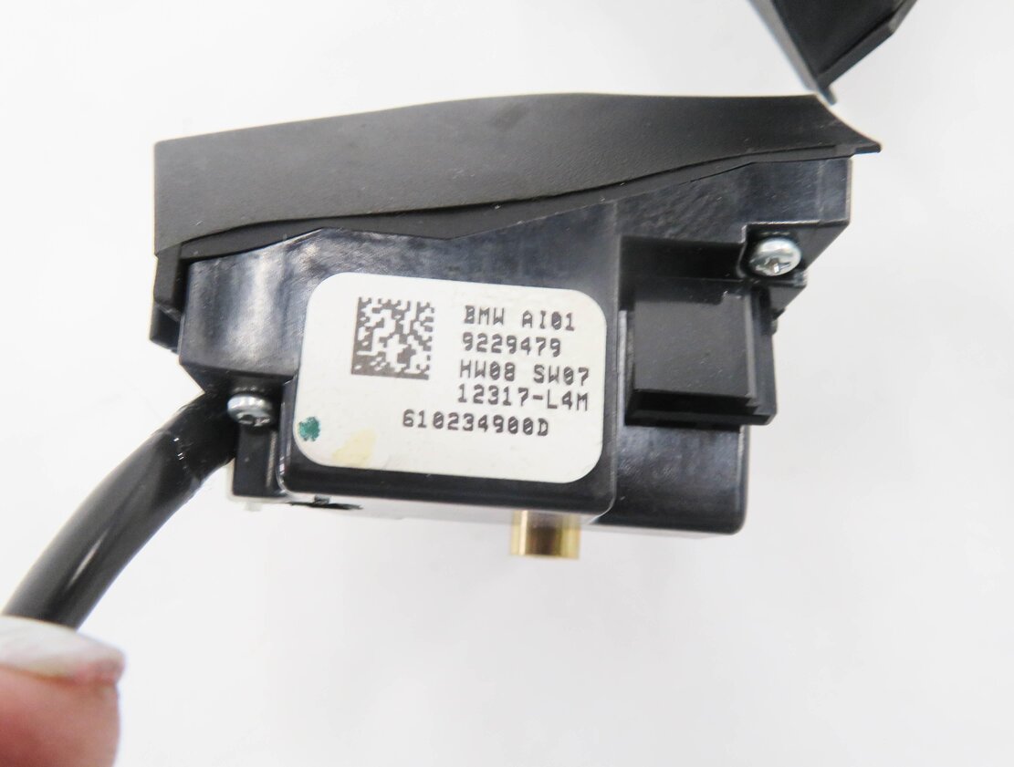 Thumbnail 6: 2013 BMW 550iGT (F07) STEERING CRUISE CONTROL PHONE SWITCH BUTTON SET-2